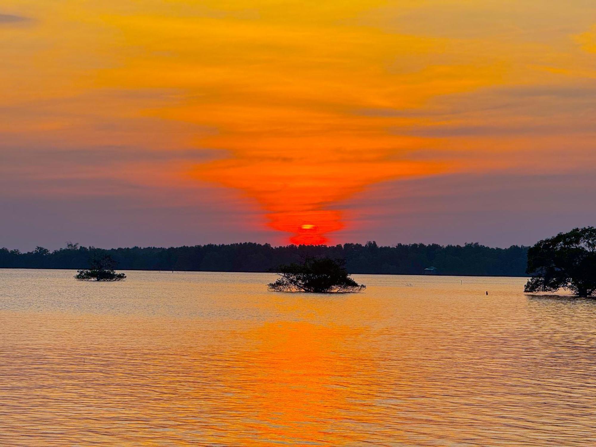 Meena Resort Csanthaburi Kültér fotó